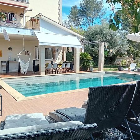 Les Canyes Cottage, Private Villa Resort Piera Exteriér fotografie